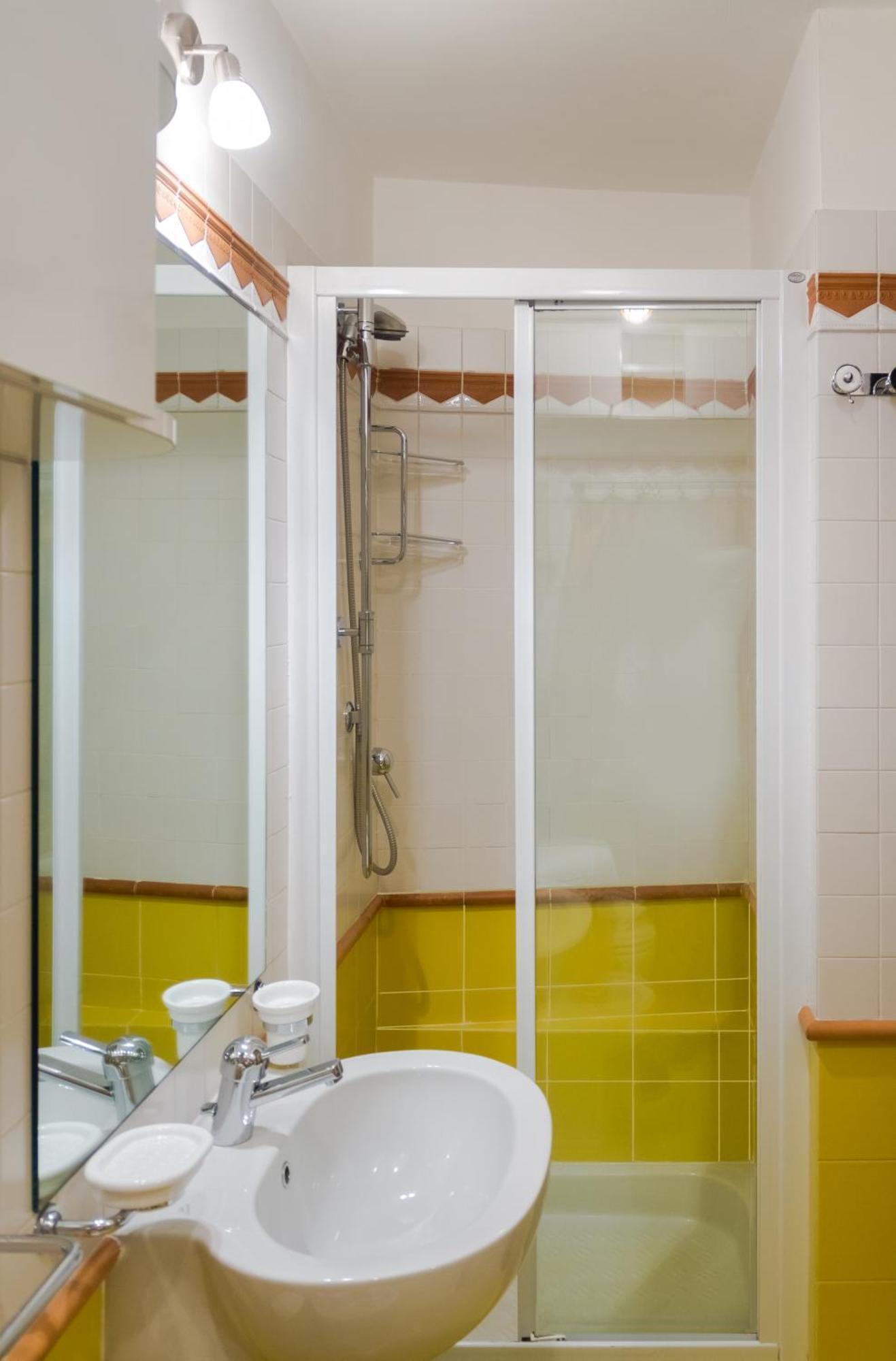 Apartment Tynska Prague